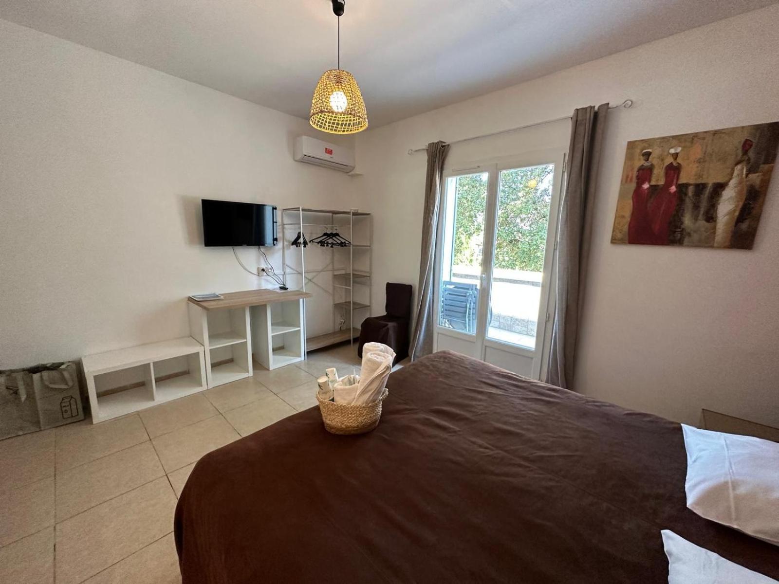 L'Hotel Du Bastier Ginasservis Luaran gambar
