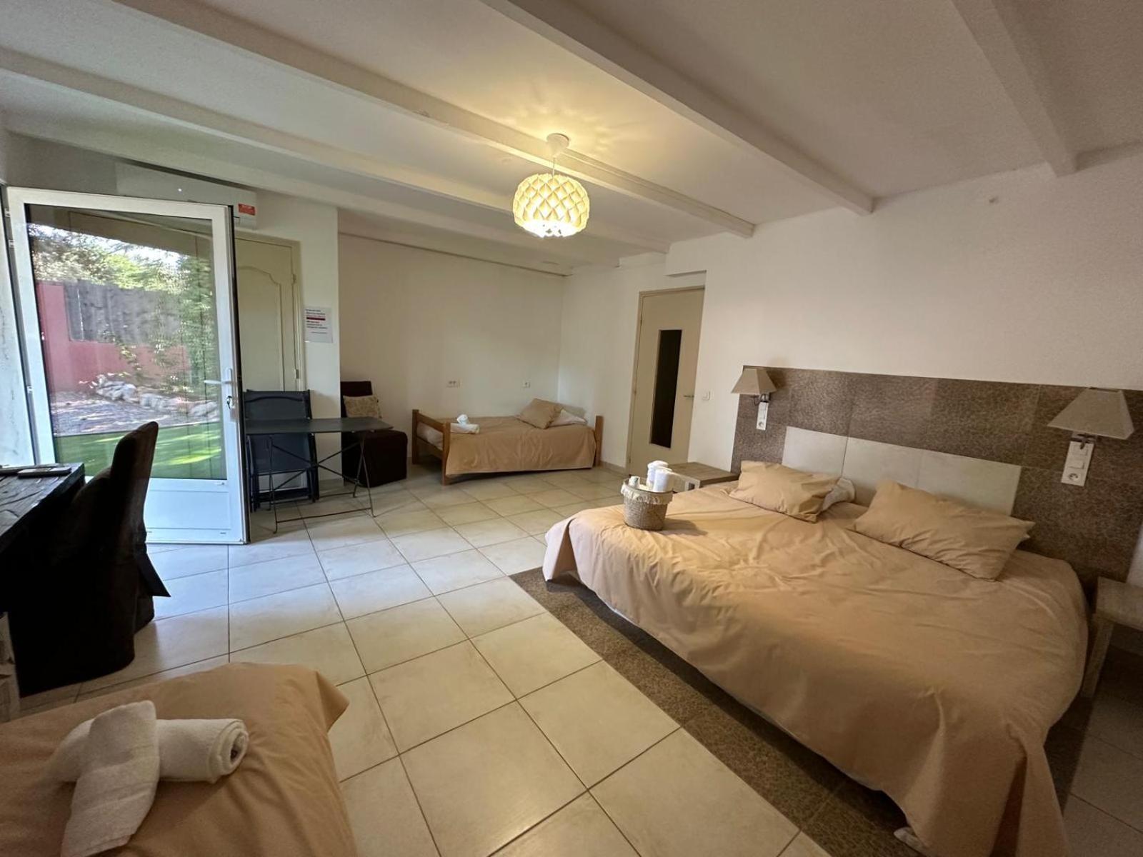 L'Hotel Du Bastier Ginasservis Luaran gambar
